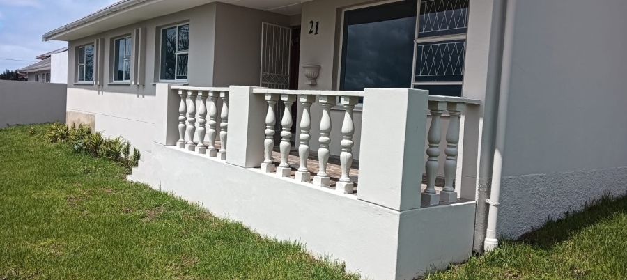 3 Bedroom Property for Sale in Beacon Bay Eastern Cape